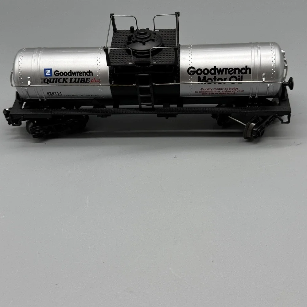 K-Line 639114 GM Goodwrench Quick Lube Plus Motor Oil Tank Car O Gauge Untested